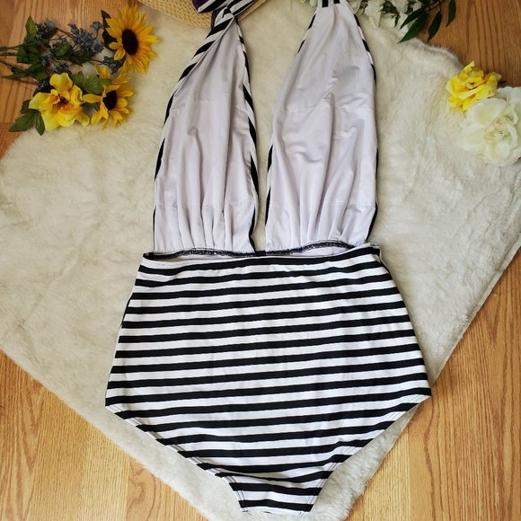 🎊HP🎊 NWOT COCOSHIP STRIPE PIN-UP GIRL HALTER ONE PIECE SWIMSUIT - Picture 5 of 8
